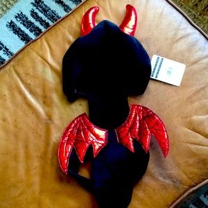 Devil Dog Costume $10, NWT Size S